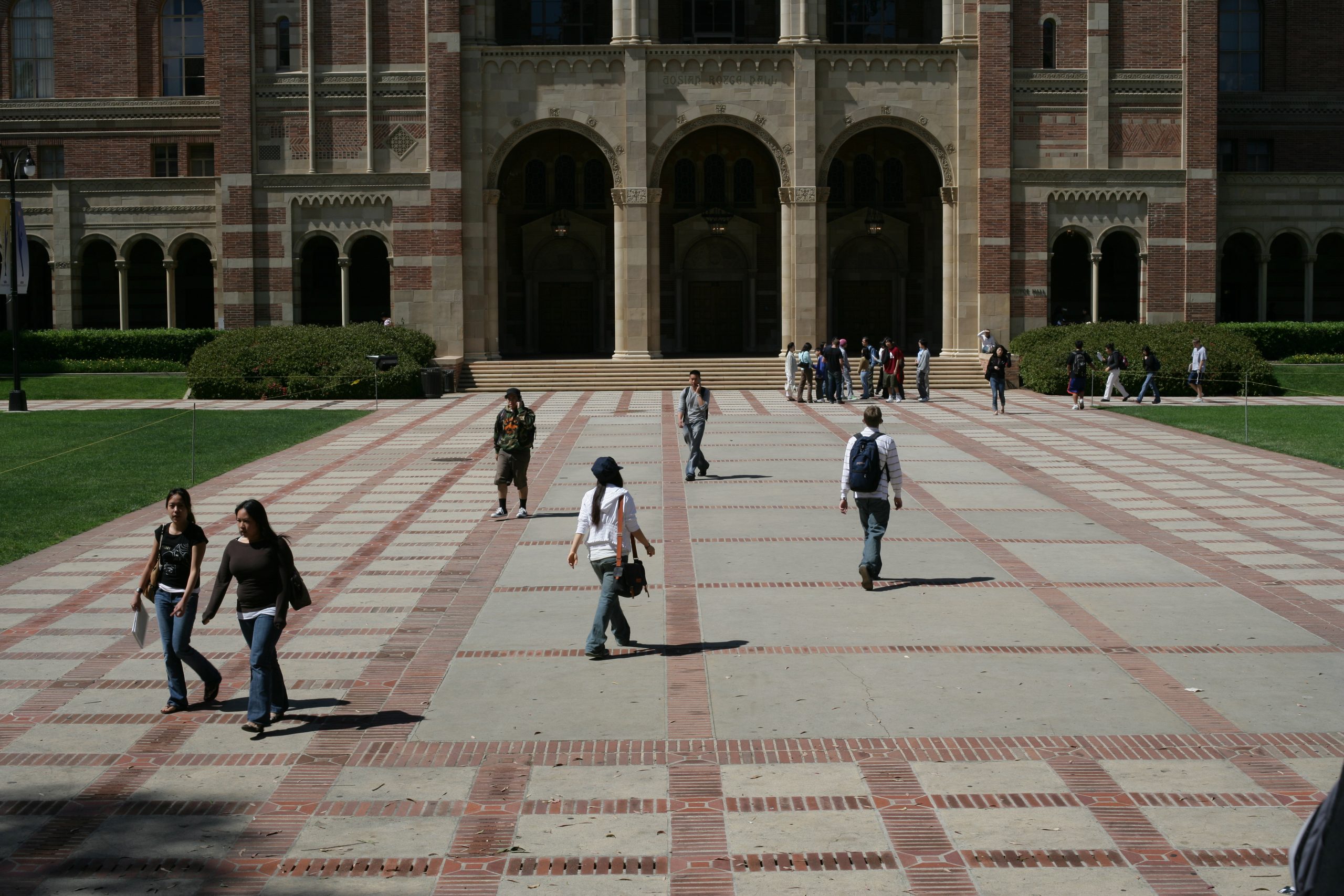 Two signature elements of UCLA architecture are rounded roman arches (here seen on the facade of Royce Hall) and pathways delineated by rows of bricks